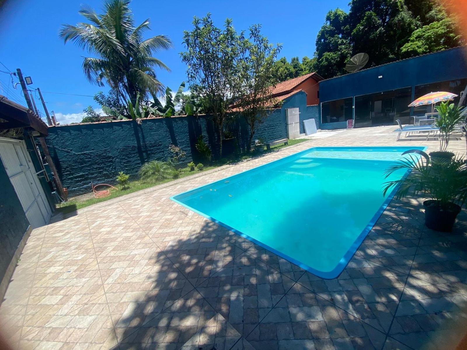 Casa Com Piscina Em Bem Proxima Ao Mar Com 2 E Internet *